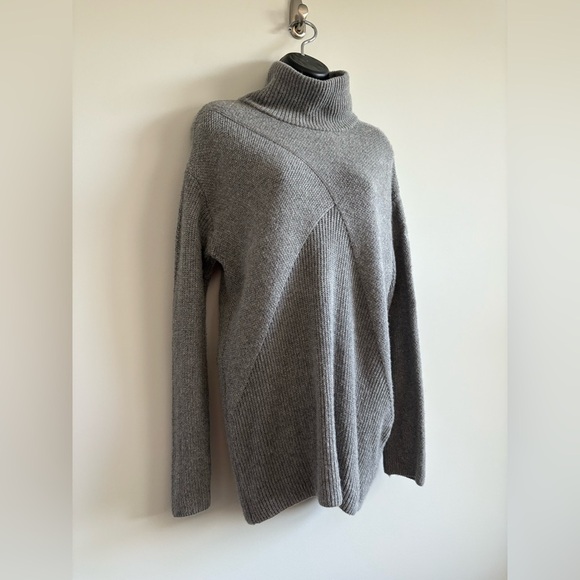 Talbots Heather Gray Turtleneck Sweater | Size Medium - Picture 2 of 6